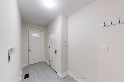 Photo 16 at 2 Butterfield Drive, Donalda, Toronto