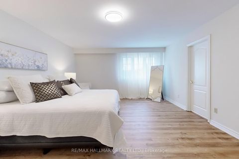 Photo 19 at 2 Butterfield Drive, Donalda, Toronto