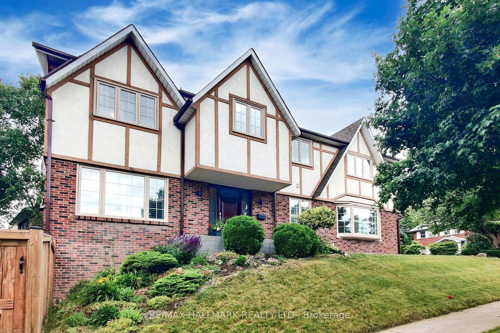 2 Butterfield Drive, Donalda, Toronto 