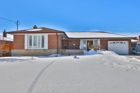 Photo 0 at 7 Roseglen Crescent, Jane Heights, Toronto