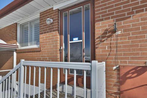 Photo 3 at 7 Roseglen Crescent, Jane Heights, Toronto