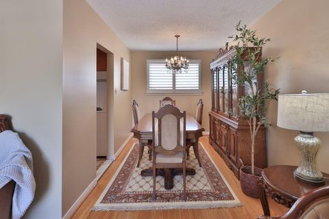 Photo 9 at 7 Roseglen Crescent, Jane Heights, Toronto