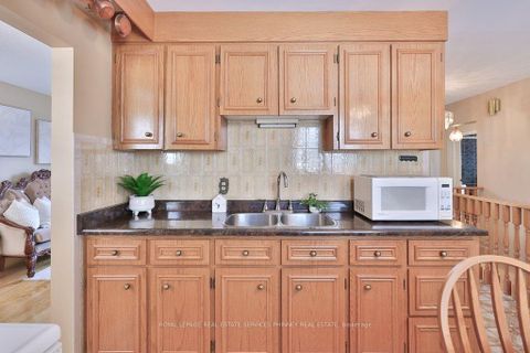 Photo 14 at 7 Roseglen Crescent, Jane Heights, Toronto