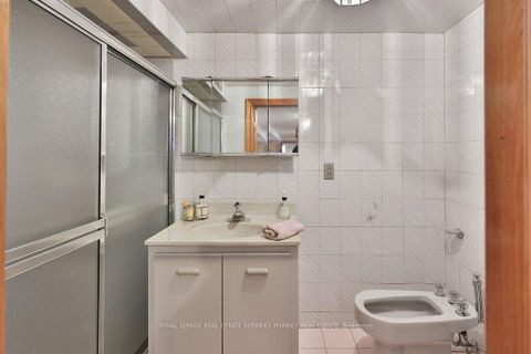 Photo 32 at 7 Roseglen Crescent, Jane Heights, Toronto