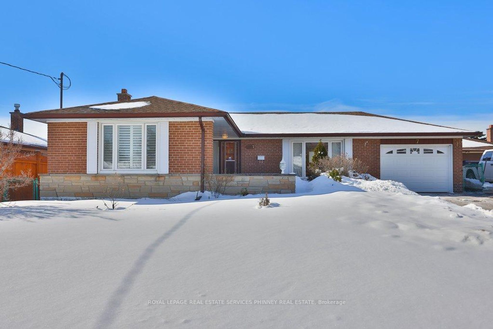 7 Roseglen Crescent, Jane Heights, Toronto 