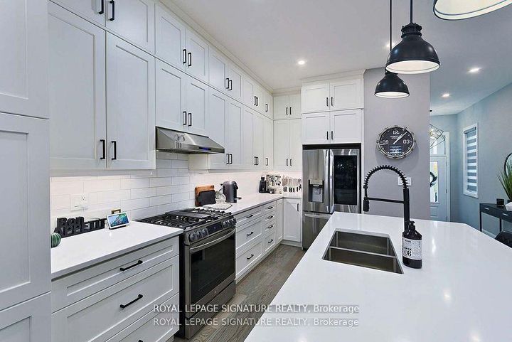 Photo 6 at 1467 Lakeport Crescent, JM Joshua Meadows, Oakville