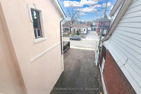 Photo 20 at 66 Mahoney Avenue, Mount Dennis, Toronto