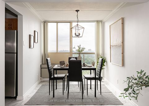 Photo 6 at 1606 - 41 Markbrook Lane, Jamestown, Toronto