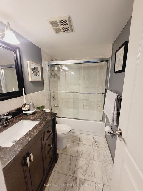 Photo 17 at 1606 - 41 Markbrook Lane, Jamestown, Toronto