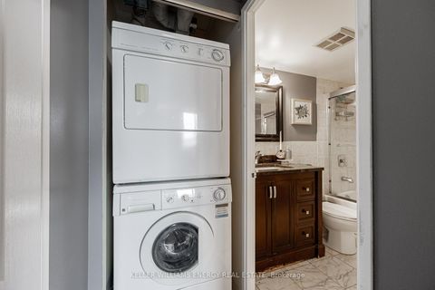 Photo 19 at 1606 - 41 Markbrook Lane, Jamestown, Toronto