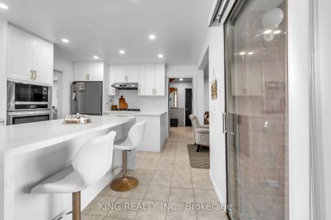 Photo 11 at 170 Amber Avenue, McLaughlin, Oshawa