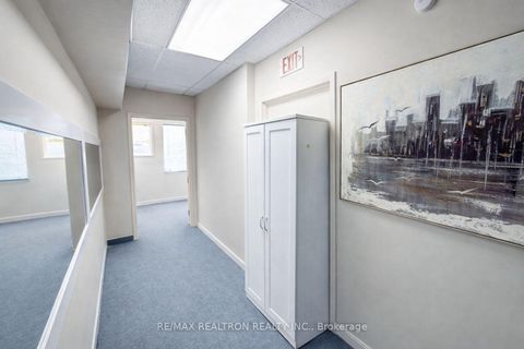 Photo 4 at 201 - 80 Finch Avenue W, Newtonbrook West, Toronto