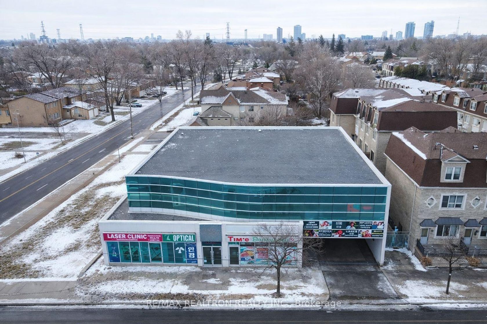 201 - 80 Finch Avenue W, Newtonbrook West, Toronto photo 4