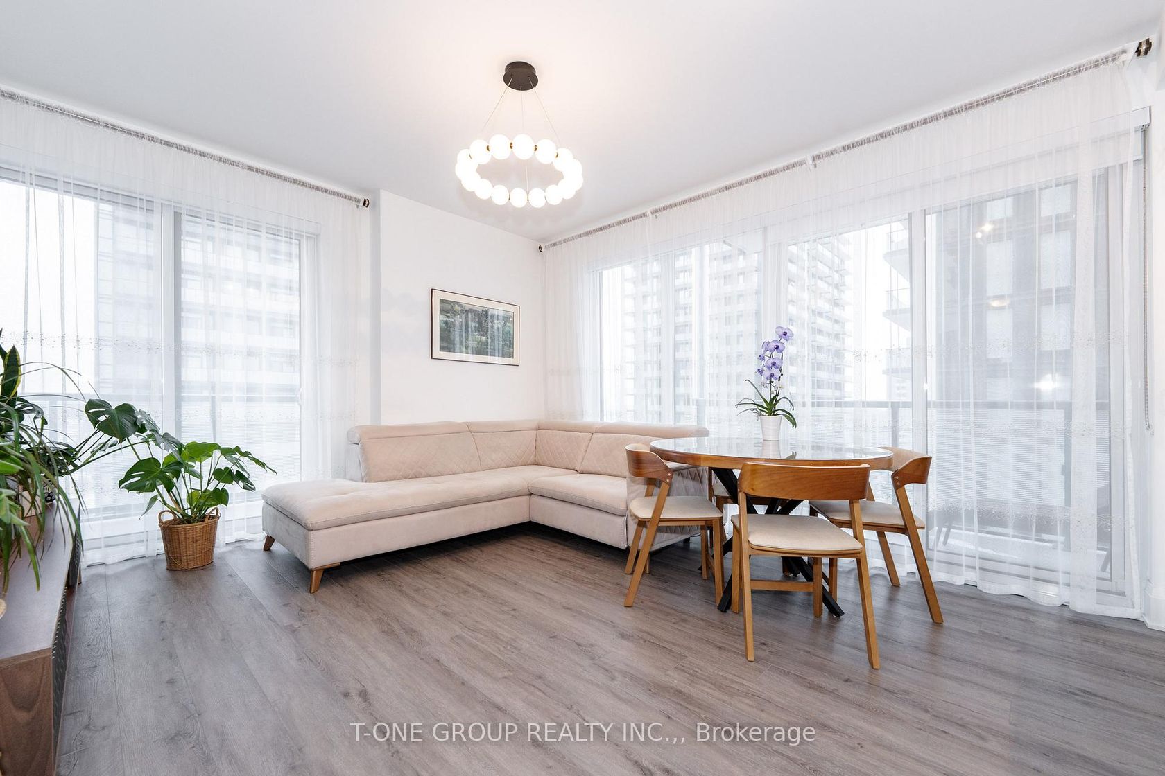 1514 - 85 Oneida Crescent, Langstaff, Richmond Hill photo number 2