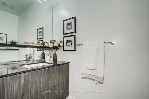 Photo 12 at TH107 - 6 Parkwood Avenue, Casa Loma, Toronto