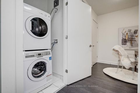 Photo 23 at TH107 - 6 Parkwood Avenue, Casa Loma, Toronto