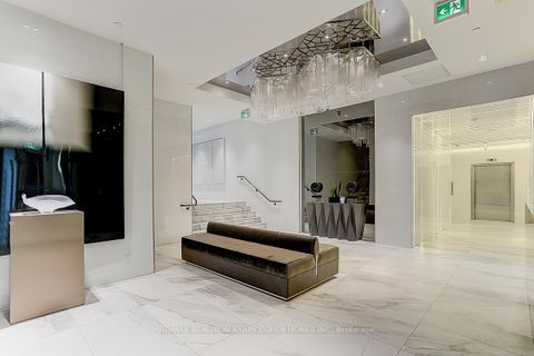 Photo 27 at TH107 - 6 Parkwood Avenue, Casa Loma, Toronto