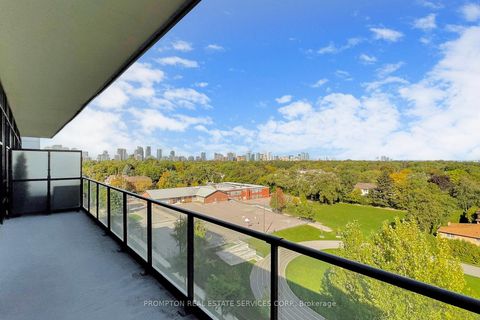 Photo 24 at Ph703 - 399 Spring Garden Avenue, Willowdale East, Toronto