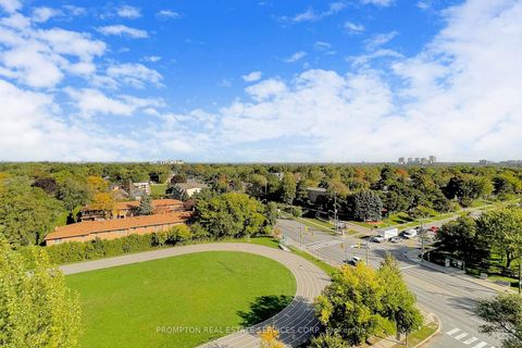 Photo 27 at Ph703 - 399 Spring Garden Avenue, Willowdale East, Toronto