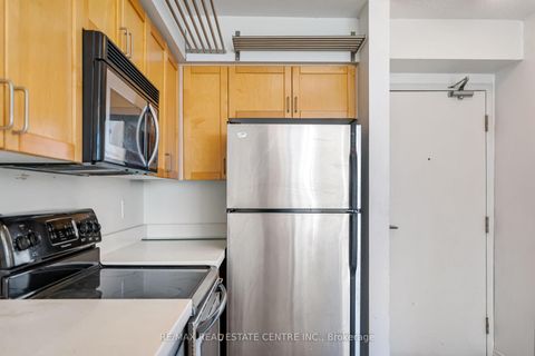 Photo 5 at 1605 - 30 Harrison Garden Boulevard, Willowdale East, Toronto