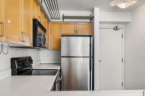 Photo 7 at 1605 - 30 Harrison Garden Boulevard, Willowdale East, Toronto