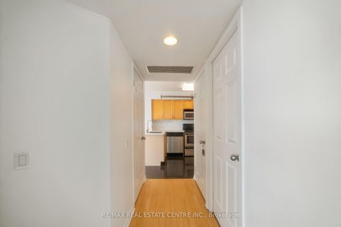 Photo 16 at 1605 - 30 Harrison Garden Boulevard, Willowdale East, Toronto