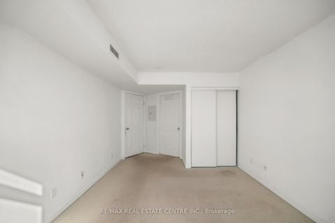 Photo 17 at 1605 - 30 Harrison Garden Boulevard, Willowdale East, Toronto