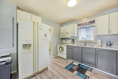 Photo 23 at 771 ROBERTS Road, Alcona, Innisfil