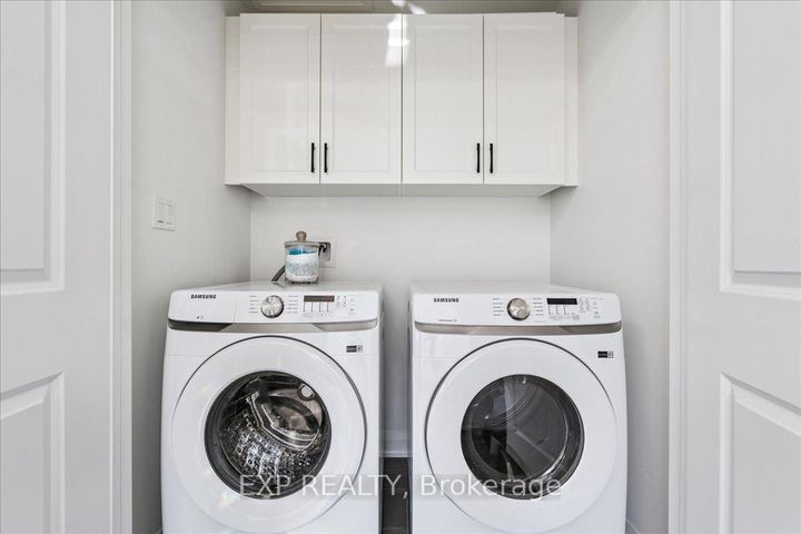 Photo 18 at 29 Briar Court, Georgetown, Halton Hills