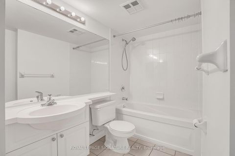 Photo 13 at 802 - 188 Doris Avenue, Willowdale East, Toronto