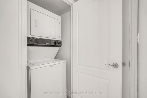 Photo 14 at 802 - 188 Doris Avenue, Willowdale East, Toronto