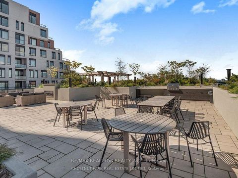 Photo 4 at 323 - 3100 Keele Street, CFB, Toronto