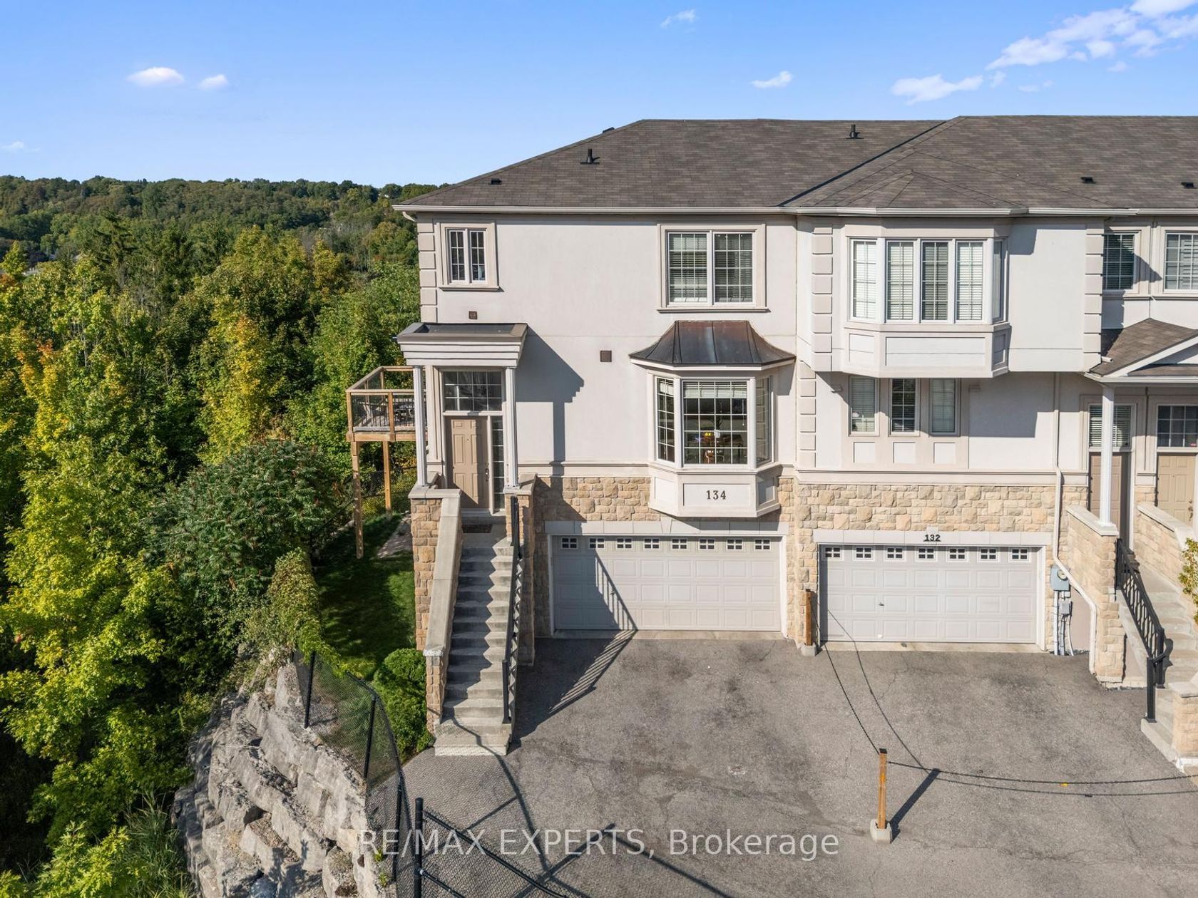134 Rolling Hills Lane, Bolton West, Caledon 