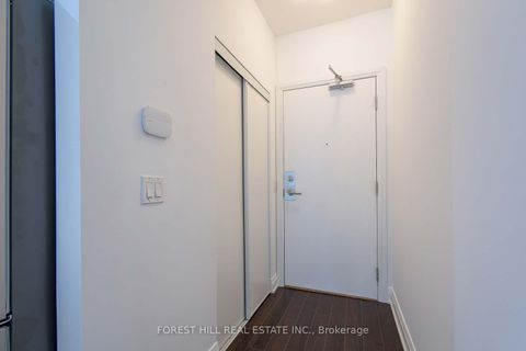 Photo 4 at 1505 - 530 St Clair Avenue W, Cedarvale, Toronto