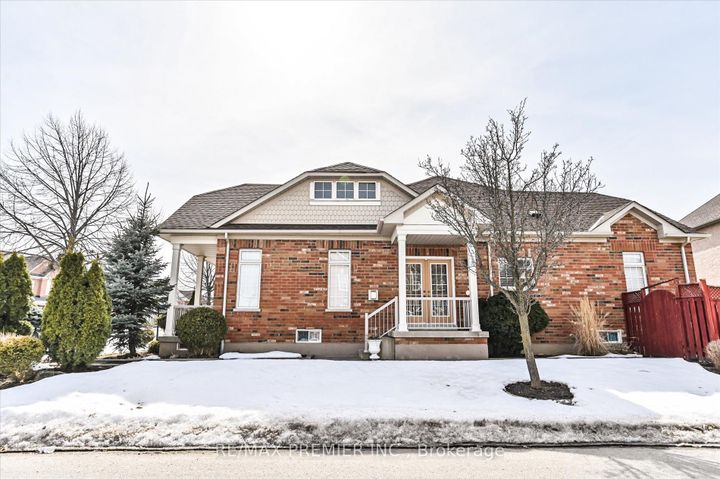 Photo 31 at 10 Leparc Road, Vales of Castlemore North, Brampton