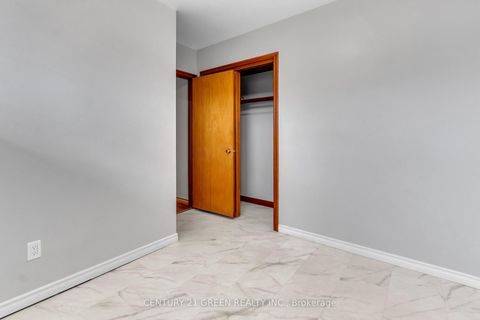 Photo 7 at 68 Athabasca Street, Donevan, Oshawa