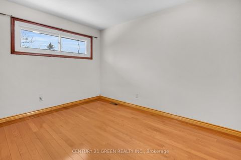 Photo 19 at 68 Athabasca Street, Donevan, Oshawa