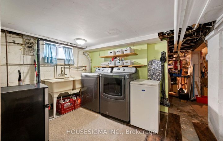 Photo 37 at 4 Parker Avenue, Queensway, Toronto