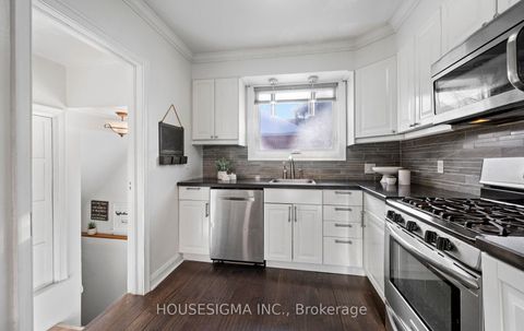 Photo 11 at 4 Parker Avenue, Queensway, Toronto