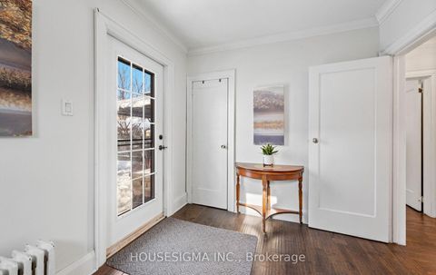 Photo 17 at 4 Parker Avenue, Queensway, Toronto