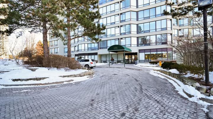 Photo 1 at #301 - 26 Hanover Road, Queen Street Corridor, Brampton