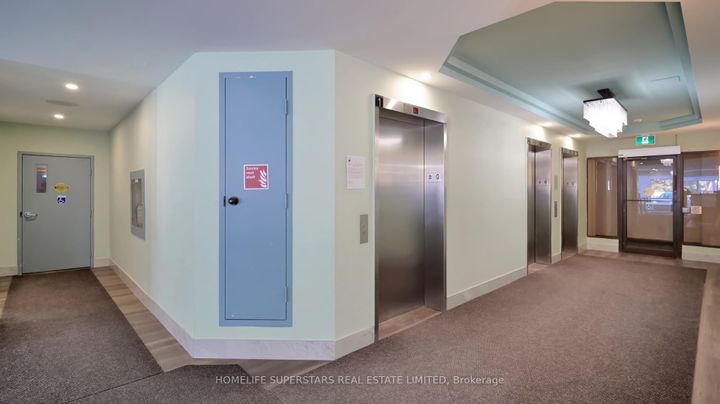 Photo 3 at #301 - 26 Hanover Road, Queen Street Corridor, Brampton