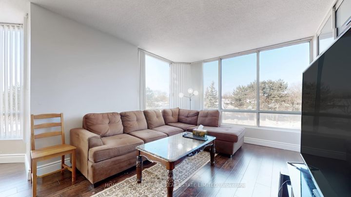 Photo 7 at #301 - 26 Hanover Road, Queen Street Corridor, Brampton