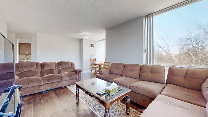 Photo 9 at #301 - 26 Hanover Road, Queen Street Corridor, Brampton