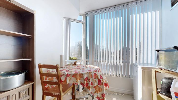 Photo 15 at #301 - 26 Hanover Road, Queen Street Corridor, Brampton