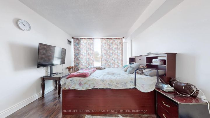 Photo 17 at #301 - 26 Hanover Road, Queen Street Corridor, Brampton