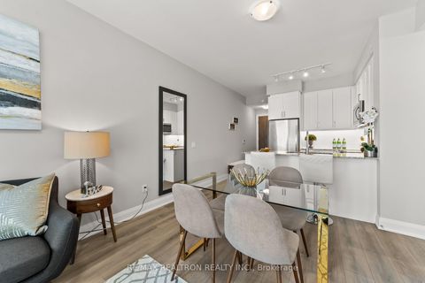 Photo 15 at 1001 - 10 Gatineau Drive, Beverley Glen, Vaughan