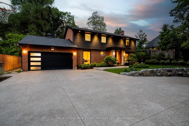 Photo 1 at 111 Judith Crescent, Ancaster, Hamilton