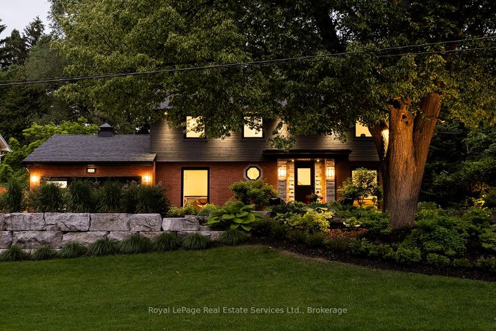 Photo 2 at 111 Judith Crescent, Ancaster, Hamilton