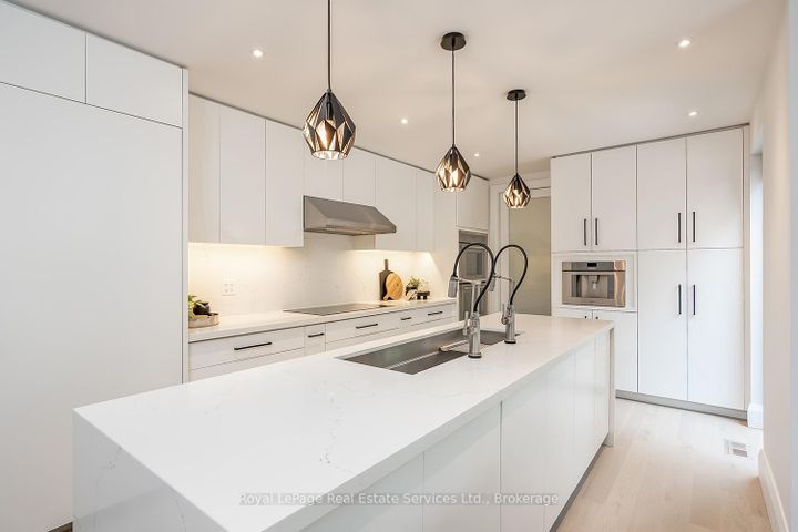 Photo 8 at 111 Judith Crescent, Ancaster, Hamilton